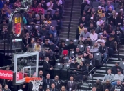 -东契奇在西班牙队比赛中突破纪录，赛况扑朔迷离引发热议！的简单介绍