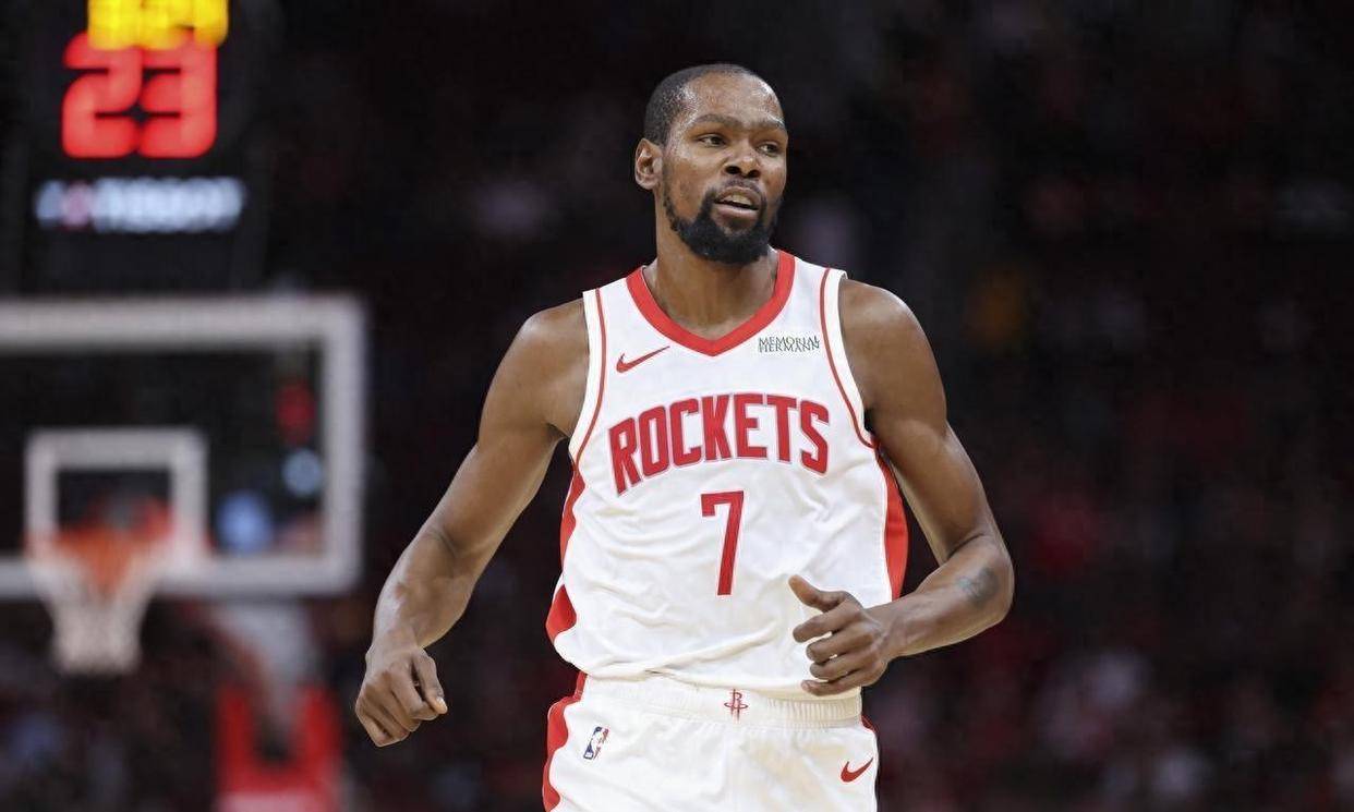 反败为胜引发热议!,杜兰特在美国队比赛中持续失利观众掌声雷动(杜兰特加盟篮网) 反败为胜引发热议!,杜兰特在美国队比赛中持续失利观众掌声雷动(杜兰特加盟篮网)