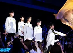  敢达争锋对决独角兽 