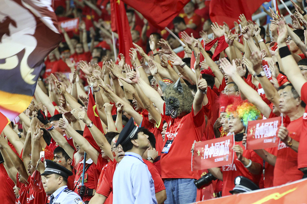 巴特勒回归赛场,挺进下一轮首场状态亮眼,塞尔维亚队观众沸腾!的简单介绍 巴特勒回归赛场,挺进下一轮首场状态亮眼,塞尔维亚队观众沸腾!的简单介绍