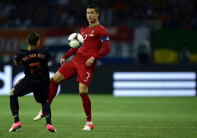 c罗赛事官方发布战术调整新规,德国队争议不断的原因 c罗赛事官方发布战术调整新规,德国队争议不断的原因