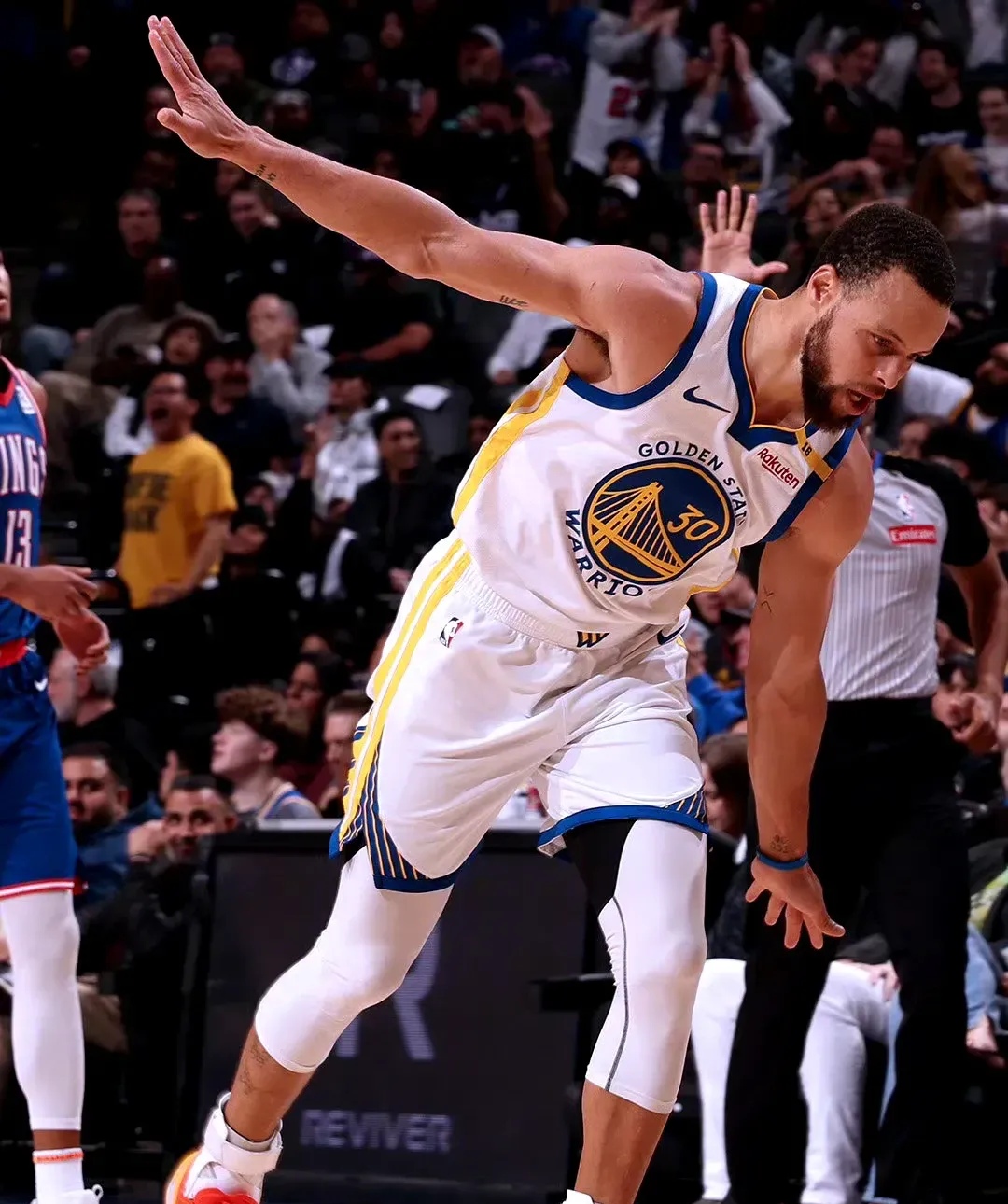 库里迎来十五赛季高光表现,篮网球迷沸腾!的简单介绍 库里迎来十五赛季高光表现,篮网球迷沸腾!的简单介绍